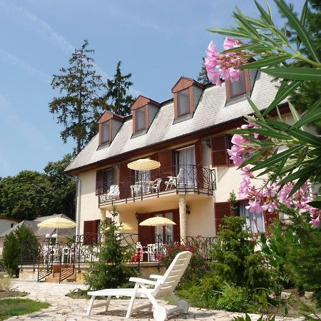 Balaton Art Guesthouse Балатонсемеш Екстер'єр фото